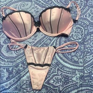 Victoria’s sexy little Thing Set new no tag